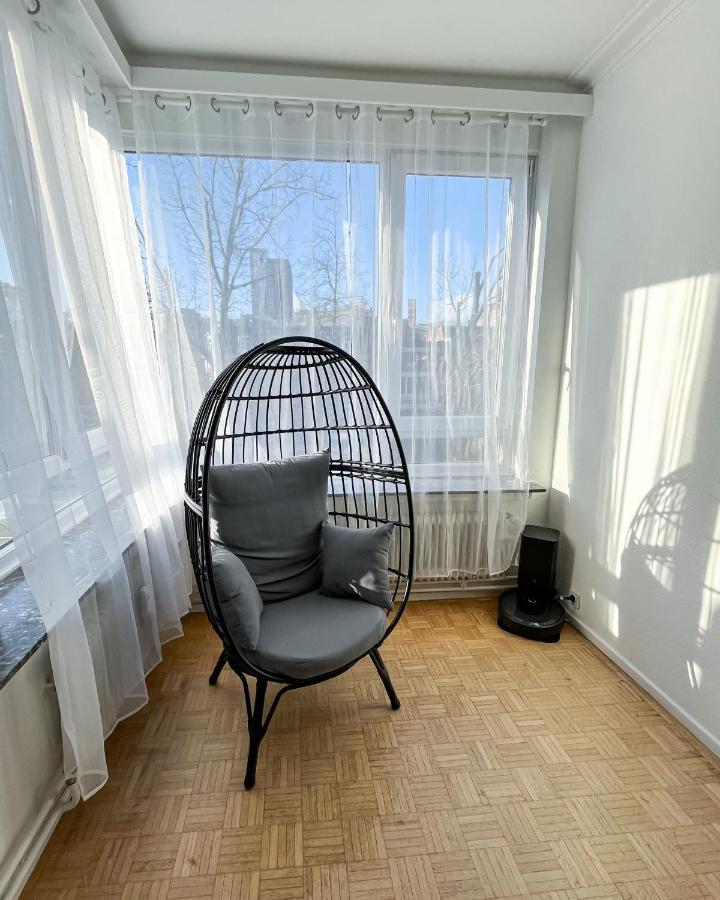 Cosy Two Bedroom Apartment In ブリュッセル エクステリア 写真
