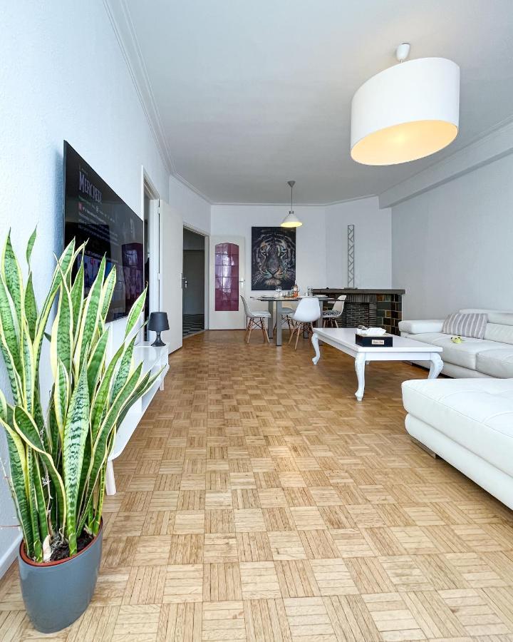 Cosy Two Bedroom Apartment In ブリュッセル エクステリア 写真